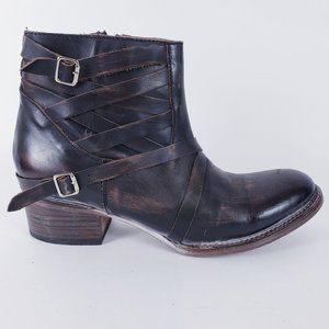 Freebird by Steven Distressed Sammi Ankle Boots 10